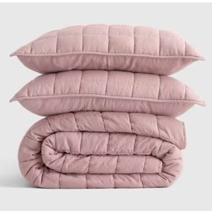 Quince European Linen Quilted Bedding Set - Pillow shams & quilt